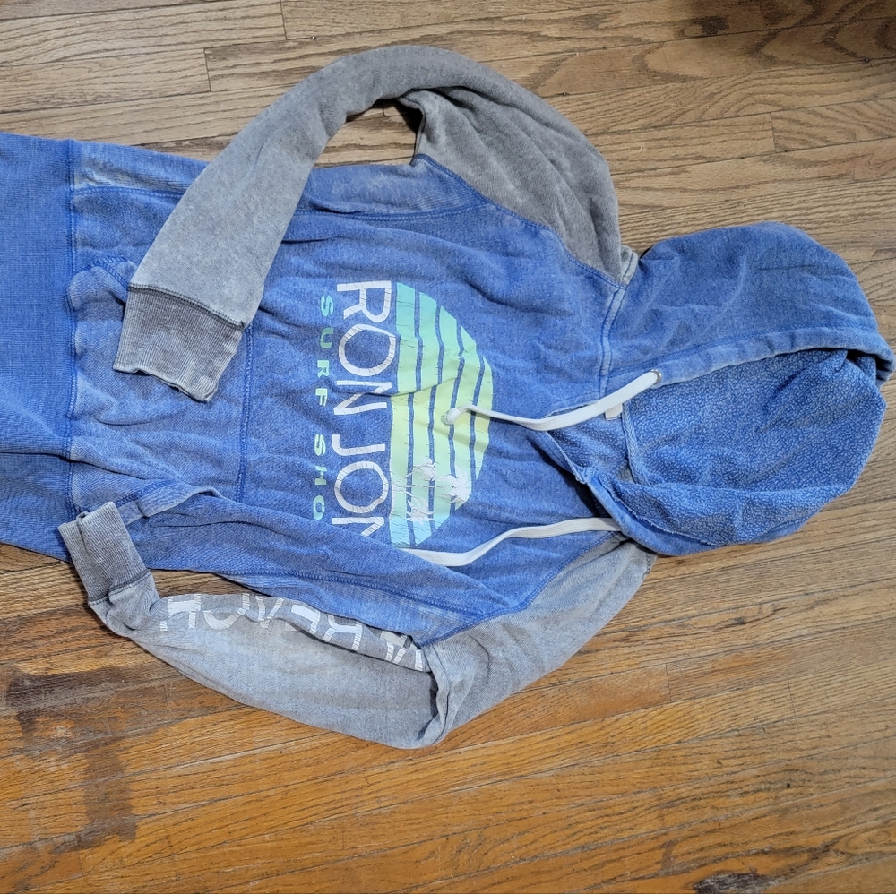 Sweat shirt